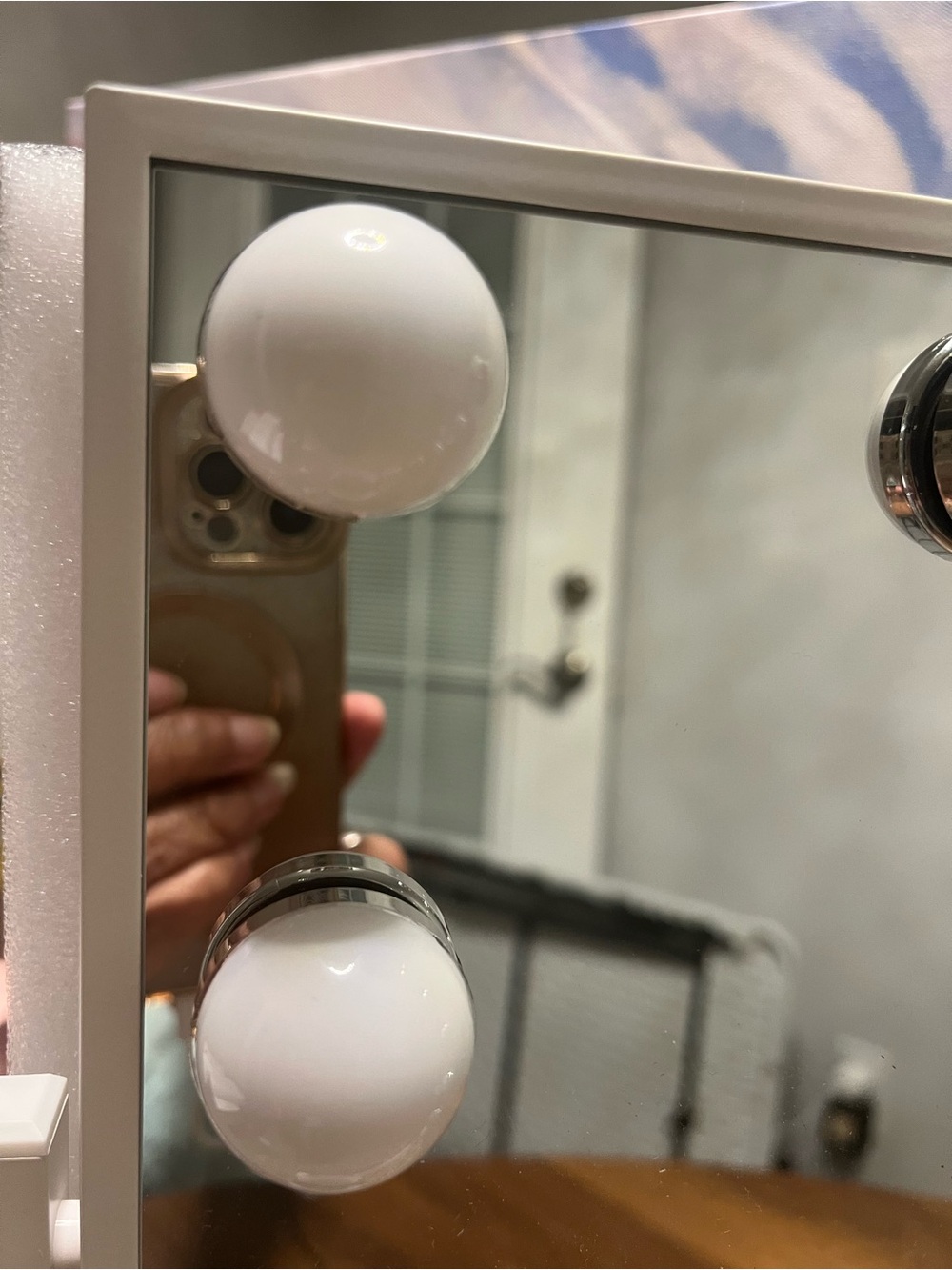Pink Led Mirror With Adjustable Lighting View 5